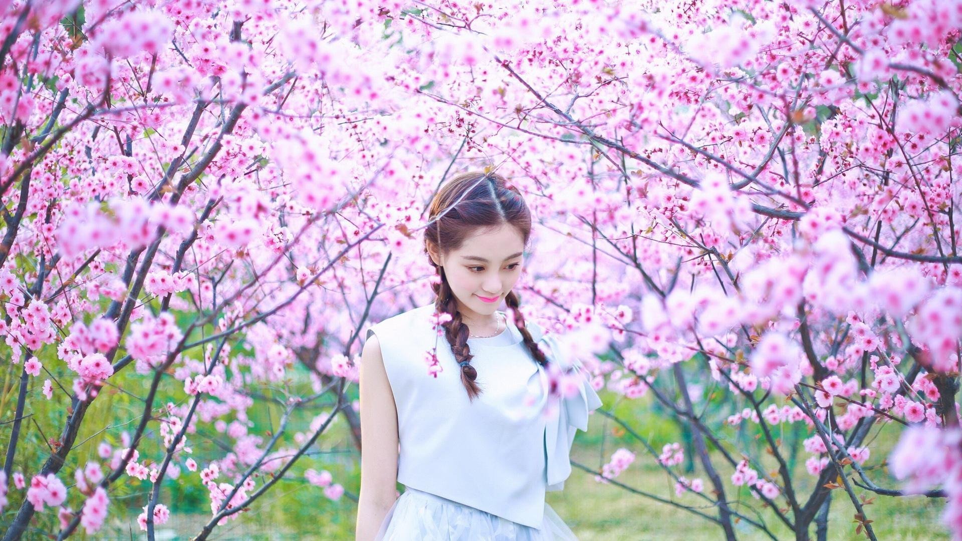 国际滑冰联合会推动青少年冰雪运动普及计划，中国国际冰雪节青少年艺术节